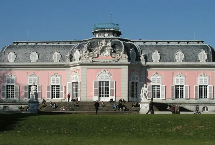 کاخ بنرات: جواهری تاریخی در قلب دوسلدورف 49 Schloss_Benrath