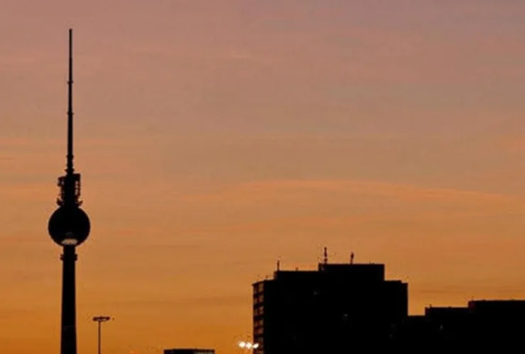 برج تلویزیونی برلین: صلیبی در آسمان سوسیالیسم 37 برج تلویزیونی برلین